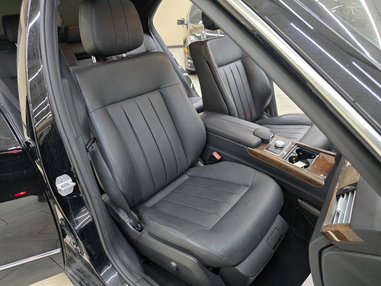 Mercedes-Benz E-Class E550 Sedan 2011