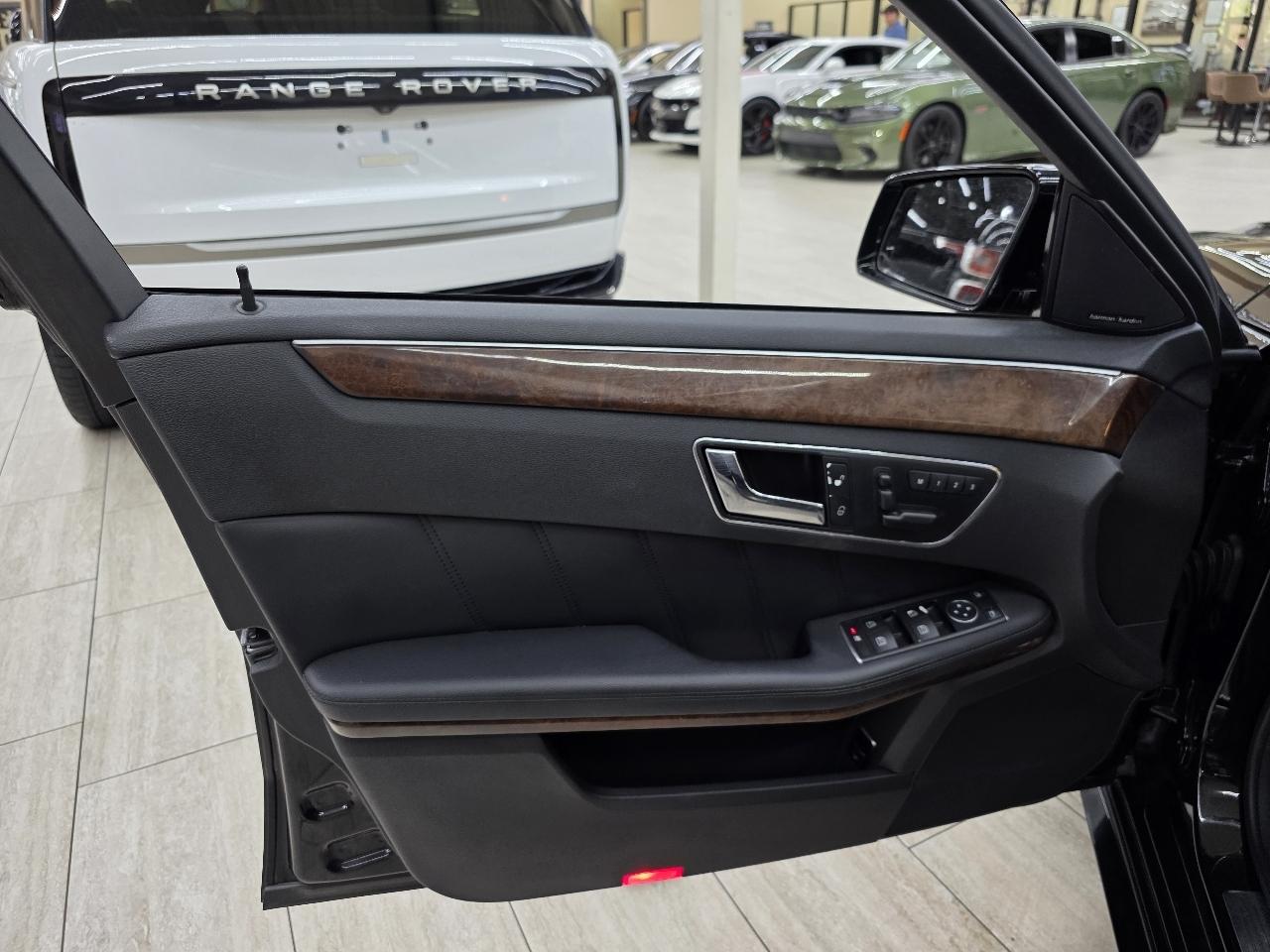 Mercedes-Benz E-Class E550 Sedan 2011