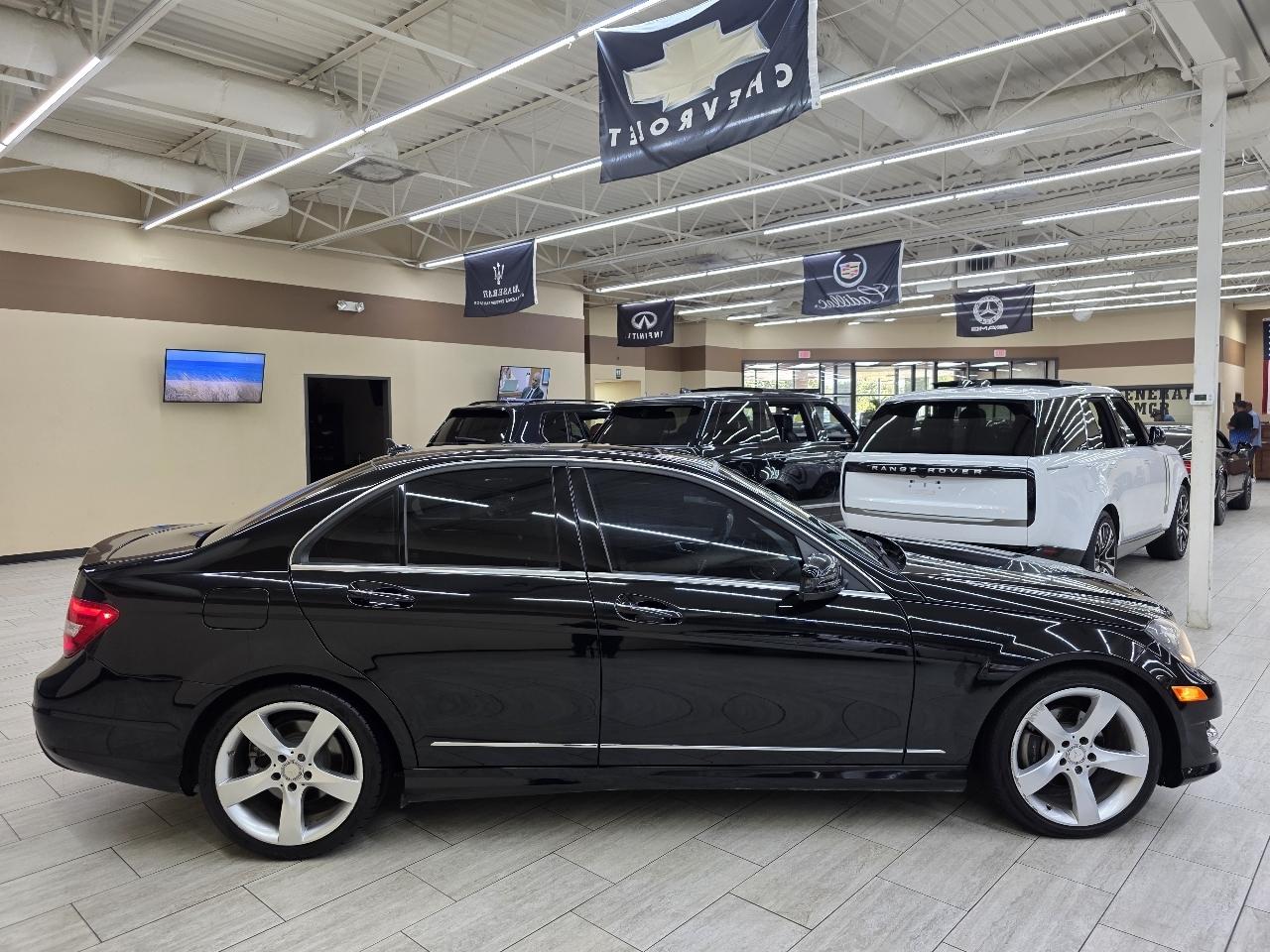 Mercedes-Benz C-Class C250 Luxury Sedan 2014