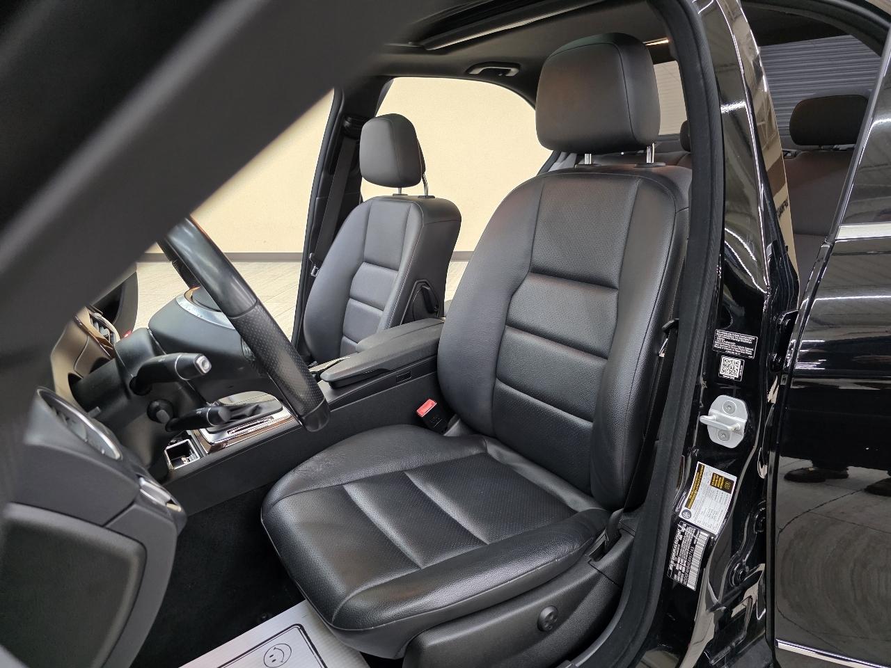 Mercedes-Benz C-Class C250 Luxury Sedan 2014