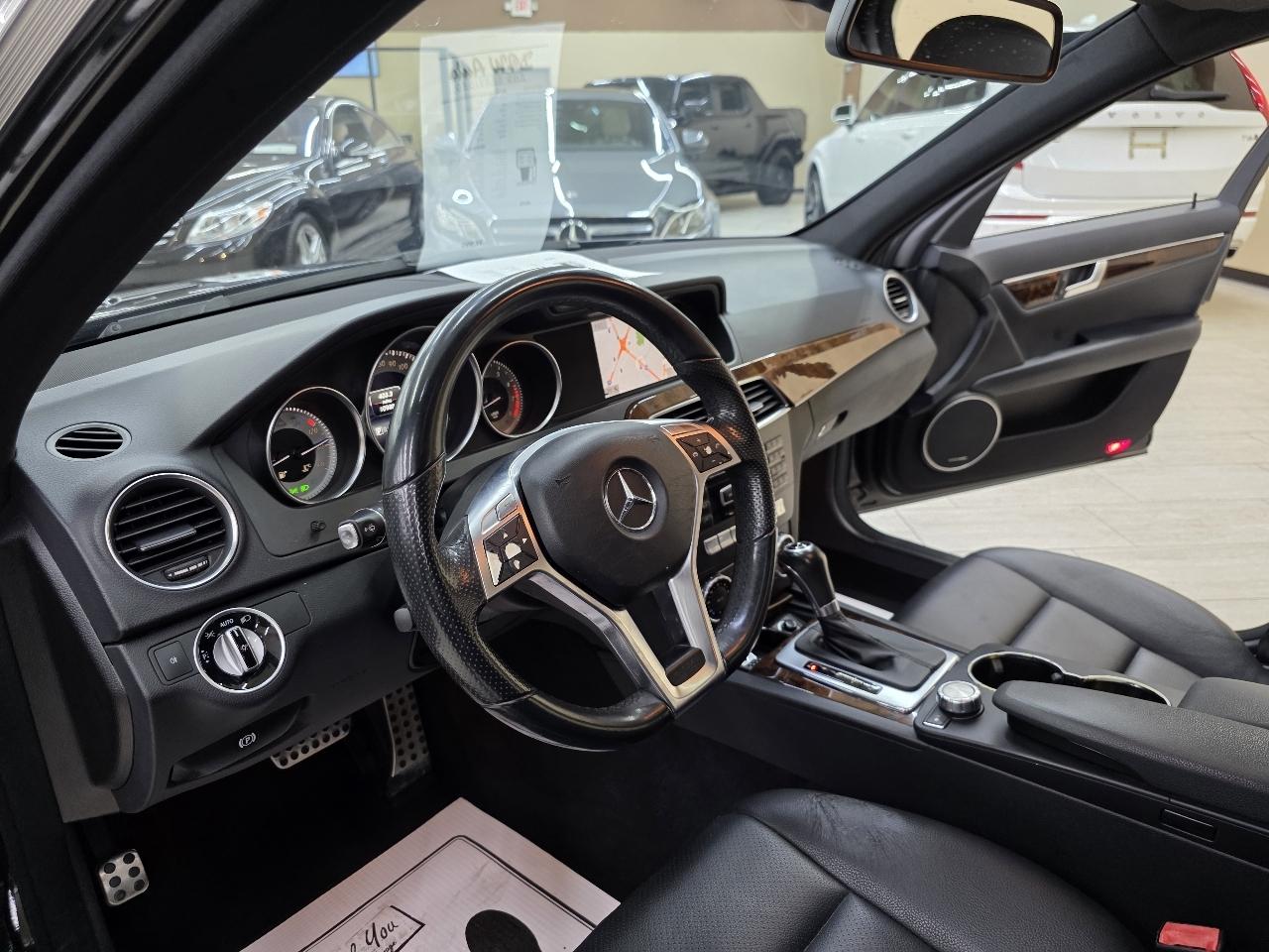 Mercedes-Benz C-Class C250 Luxury Sedan 2014