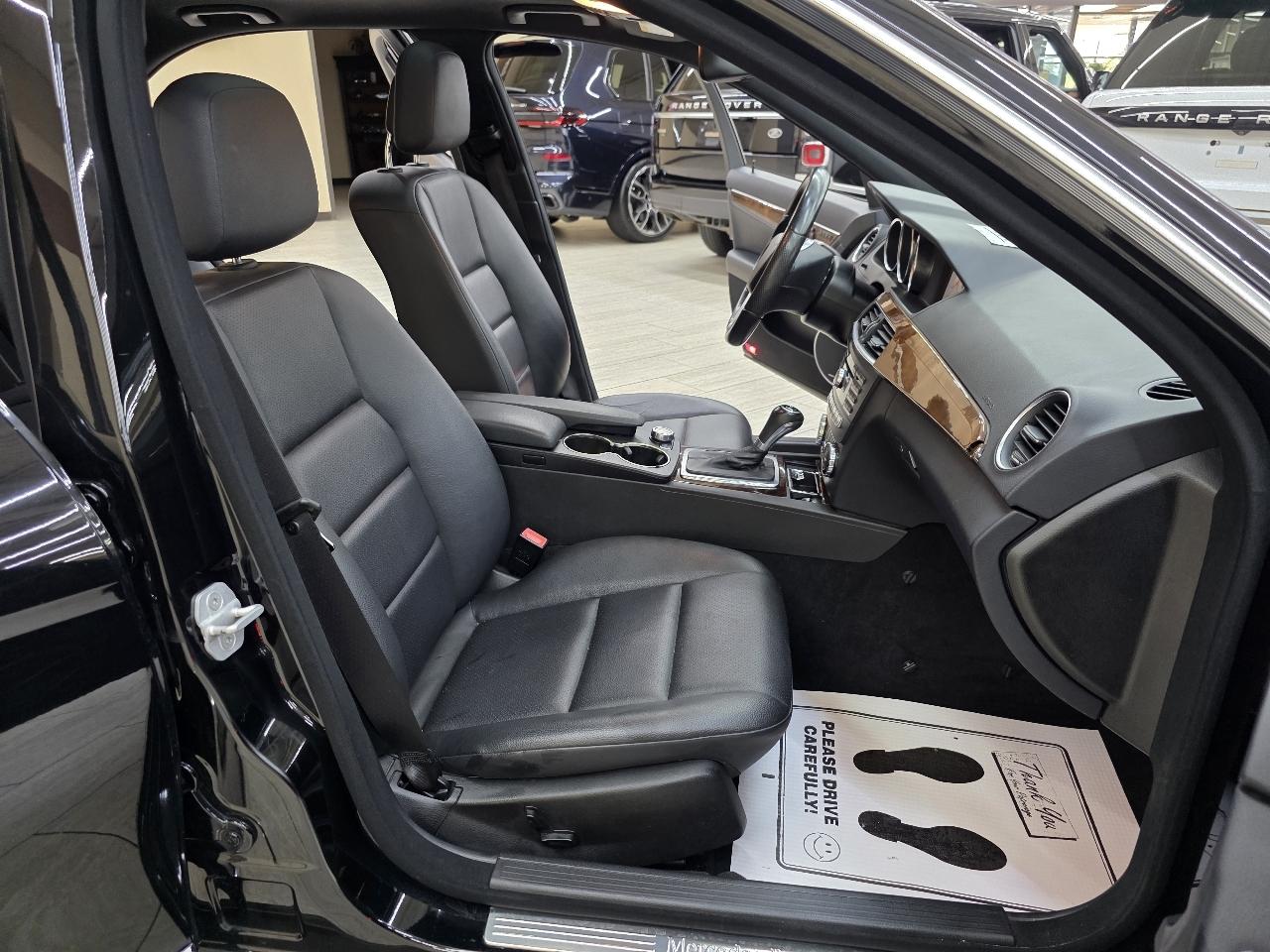 Mercedes-Benz C-Class C250 Luxury Sedan 2014