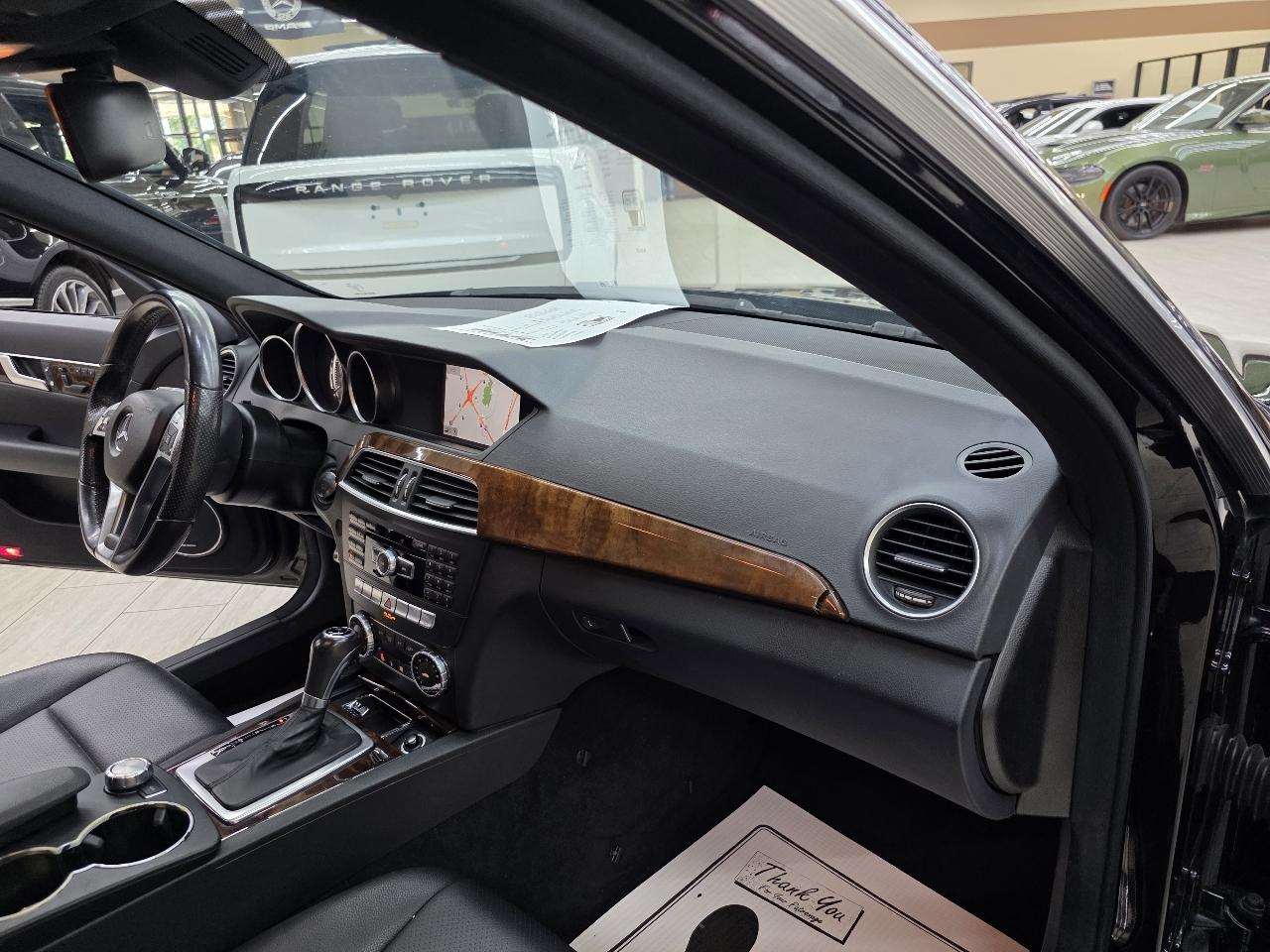 Mercedes-Benz C-Class C250 Luxury Sedan 2014