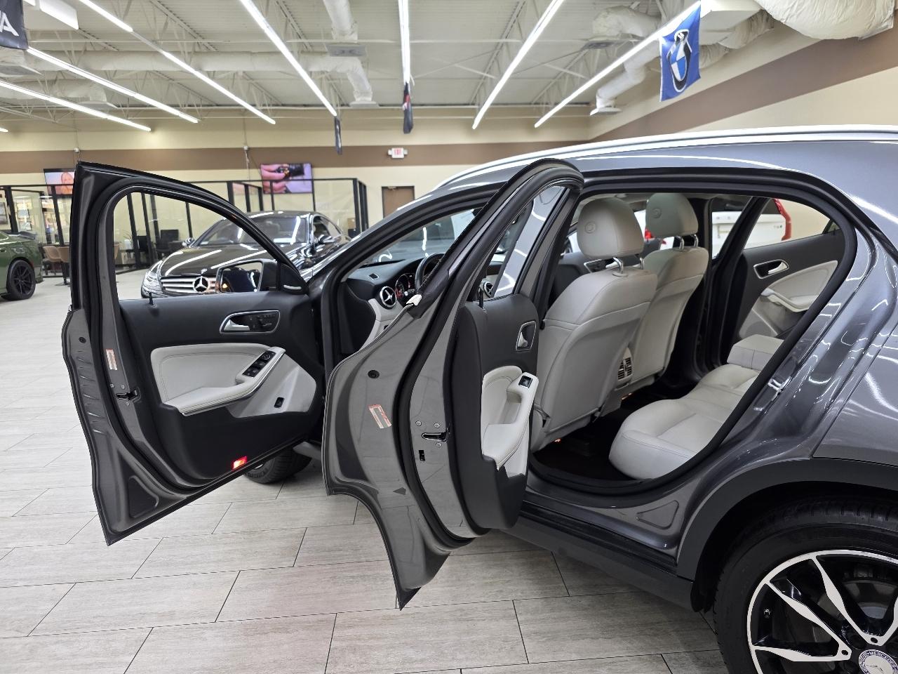 Mercedes-Benz GLA-Class GLA250 2017