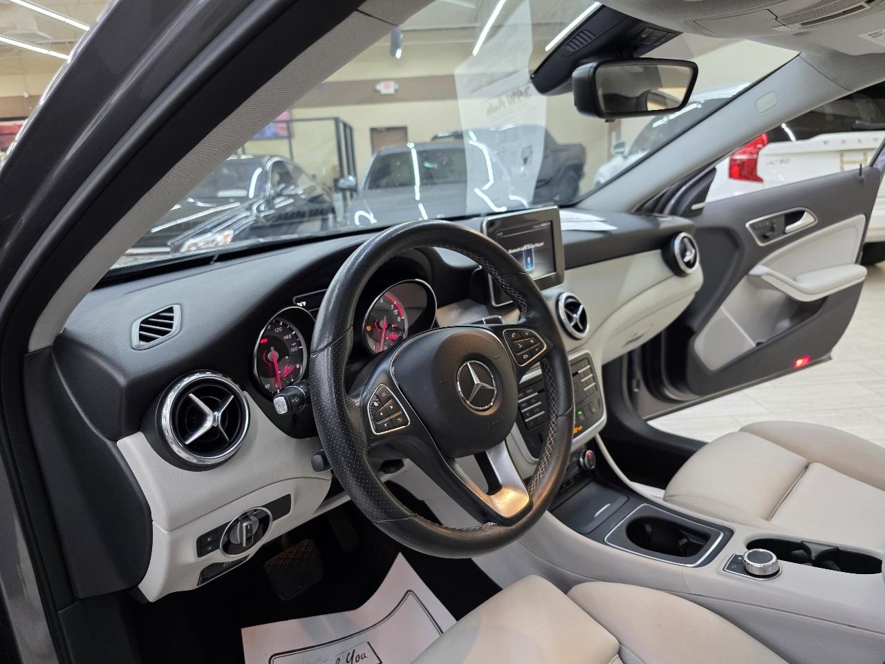 Mercedes-Benz GLA-Class GLA250 2017