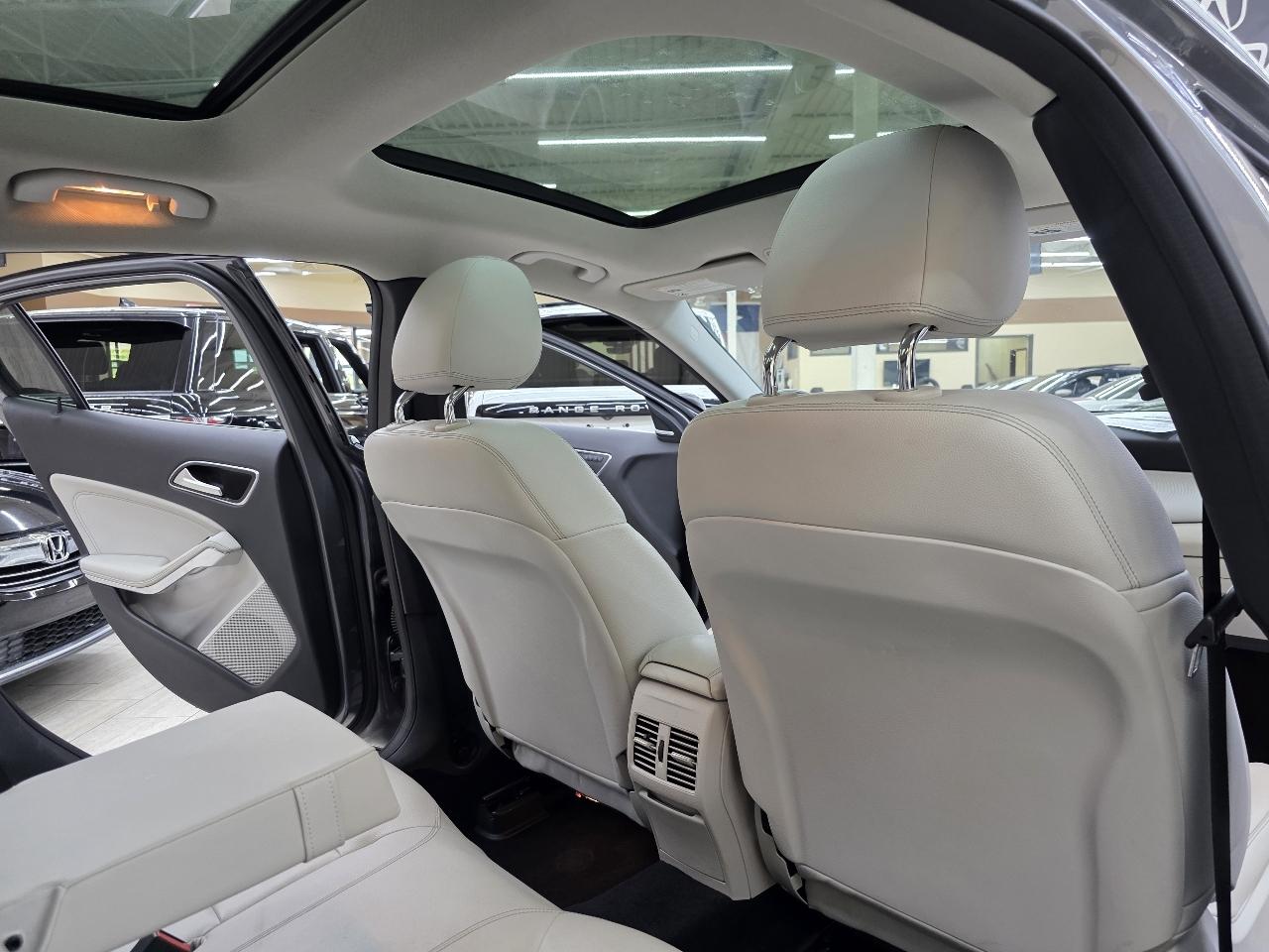 Mercedes-Benz GLA-Class GLA250 2017