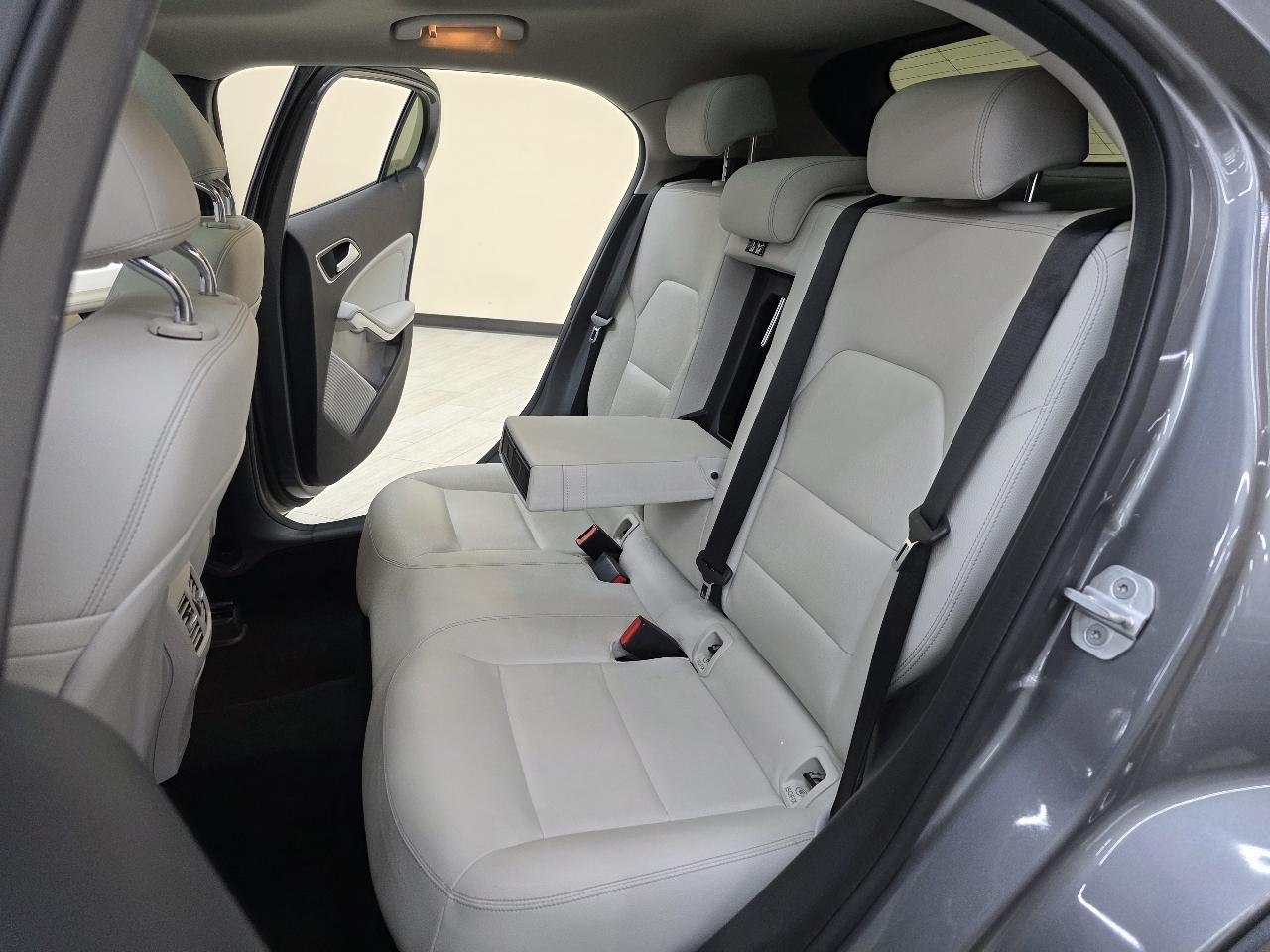 Mercedes-Benz GLA-Class GLA250 2017