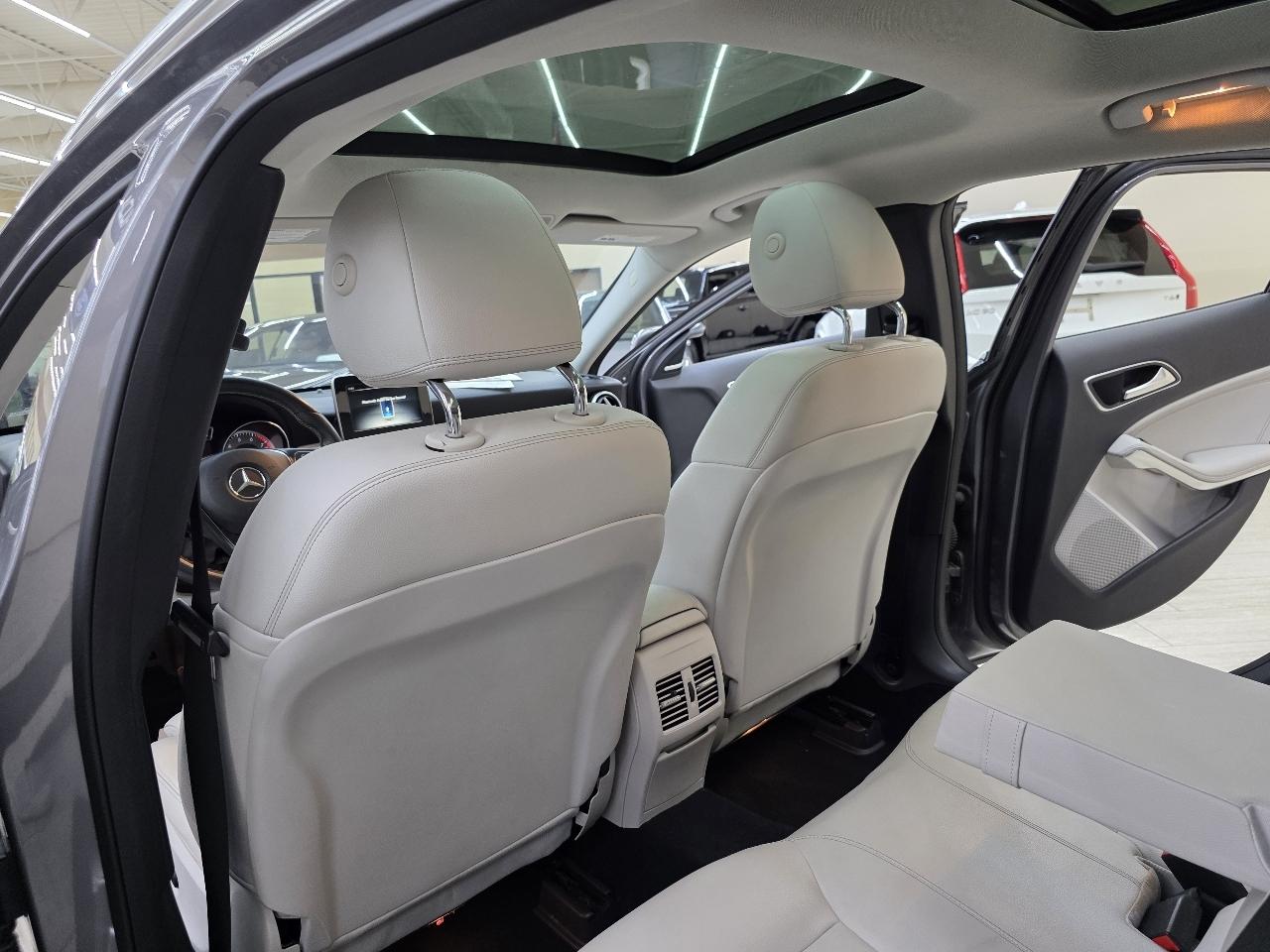 Mercedes-Benz GLA-Class GLA250 2017