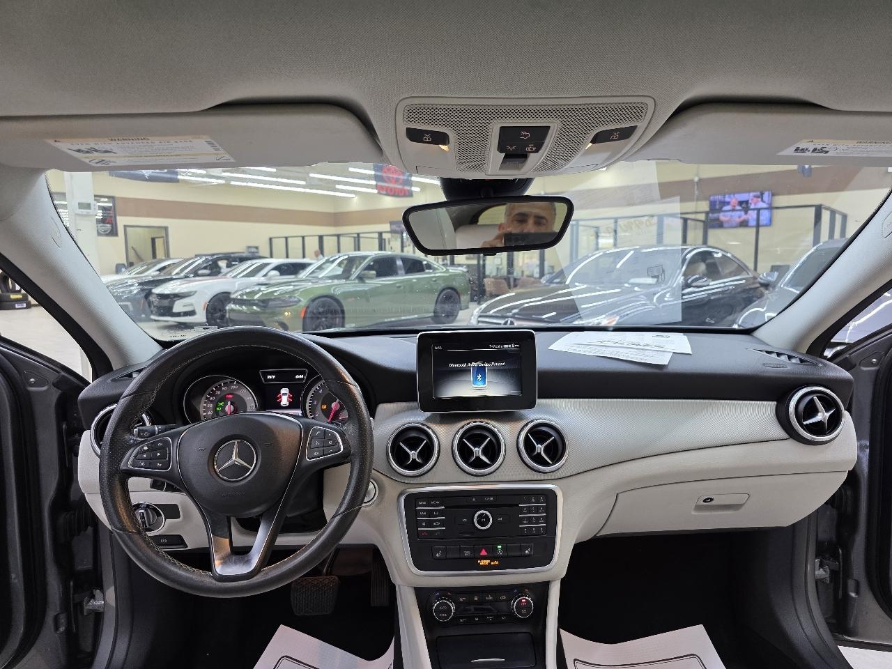 Mercedes-Benz GLA-Class GLA250 2017