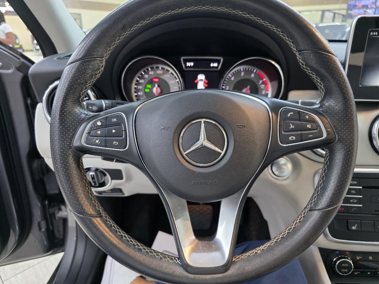 Mercedes-Benz GLA-Class GLA250 2017