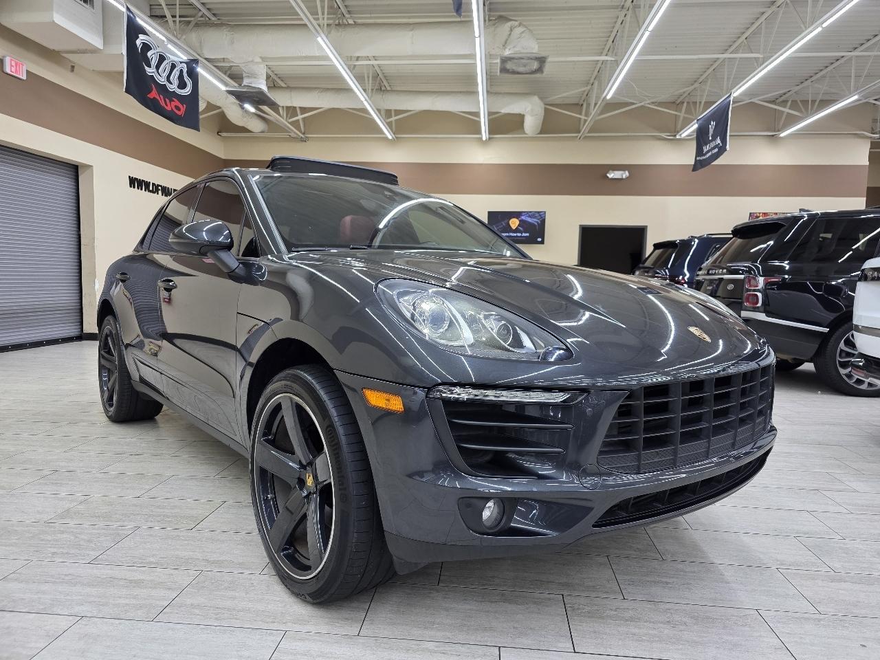 Porsche Macan  2018