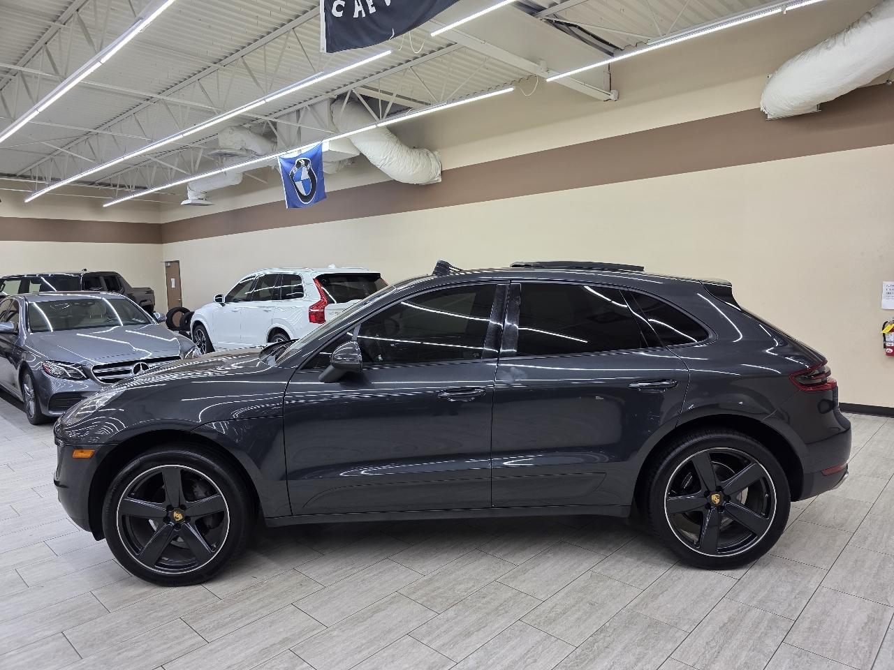 Porsche Macan  2018