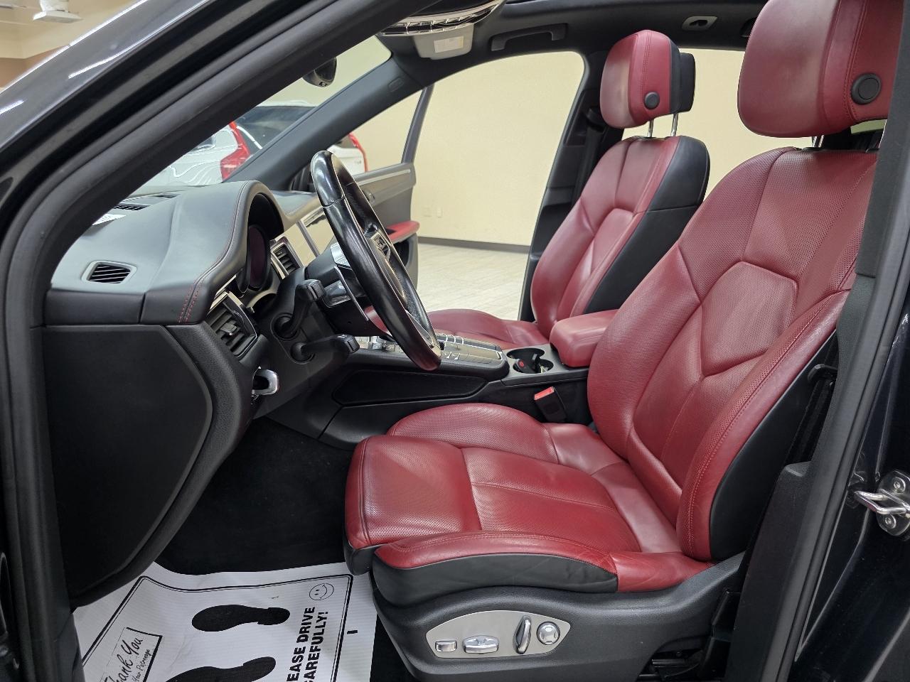 Porsche Macan  2018