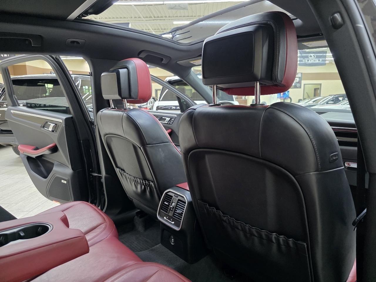 Porsche Macan  2018