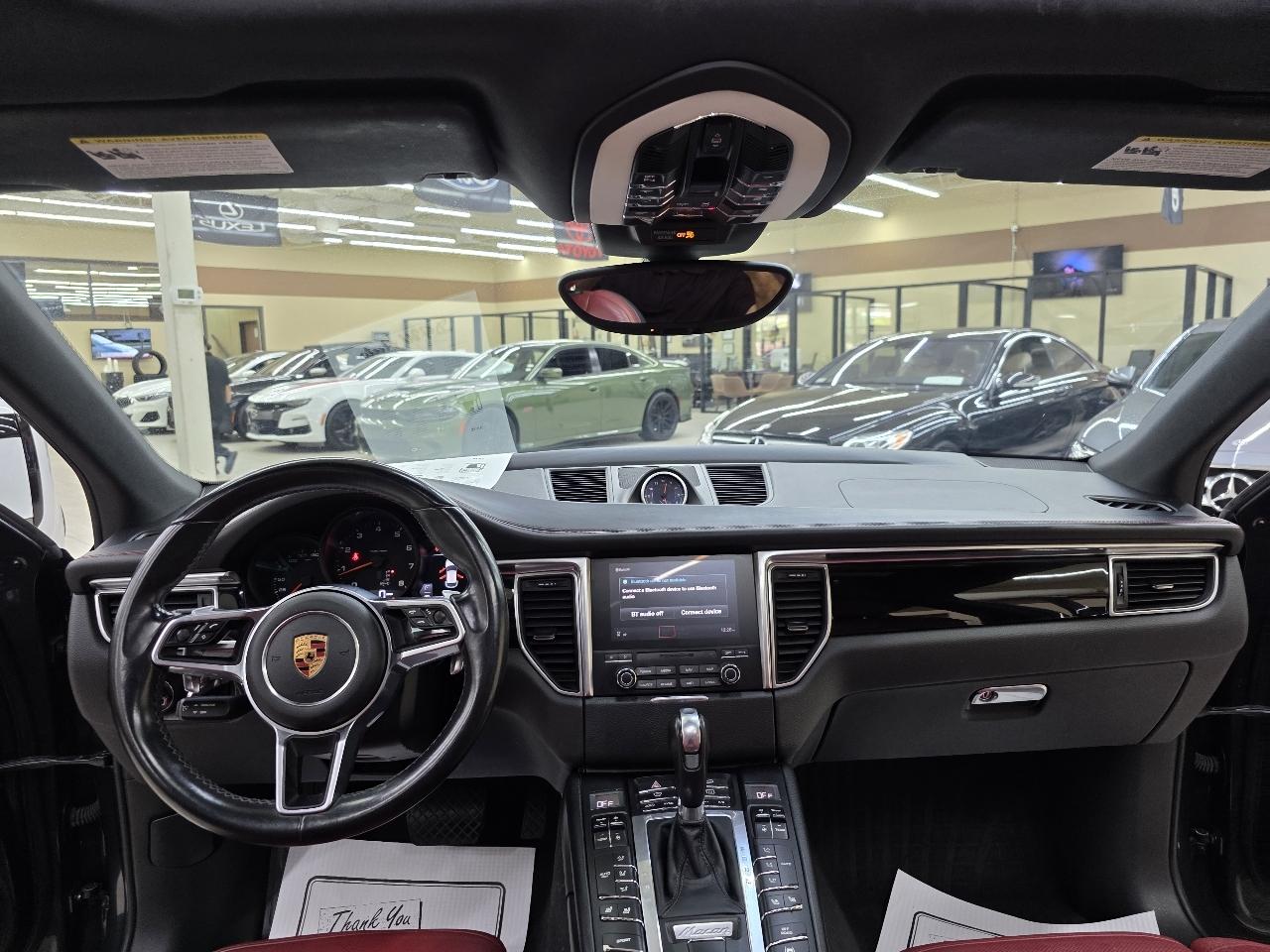 Porsche Macan  2018
