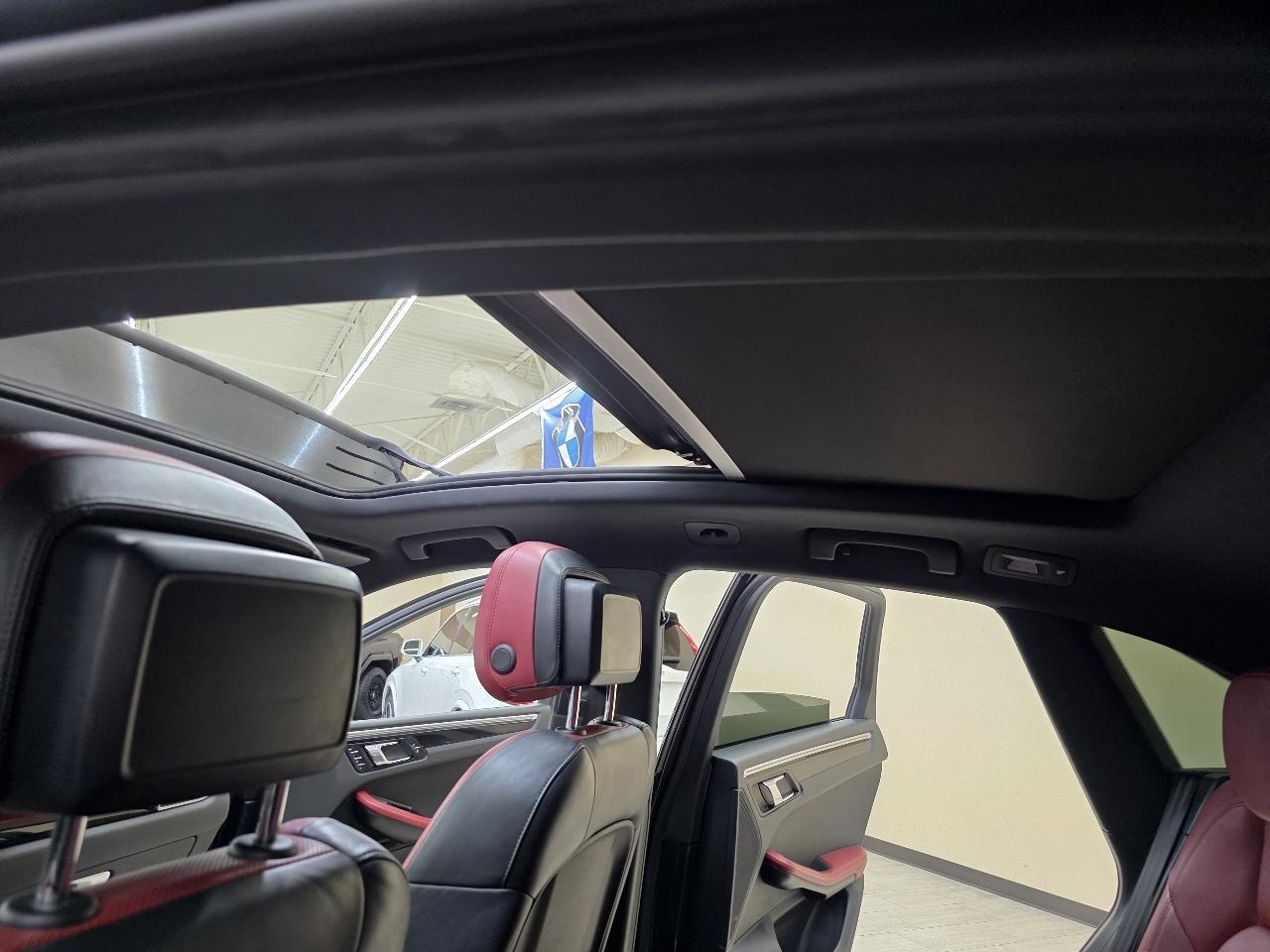 Porsche Macan  2018