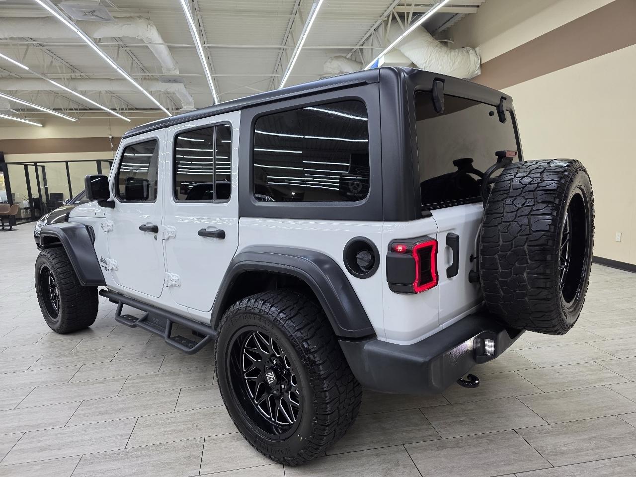 Jeep Wrangler  2021
