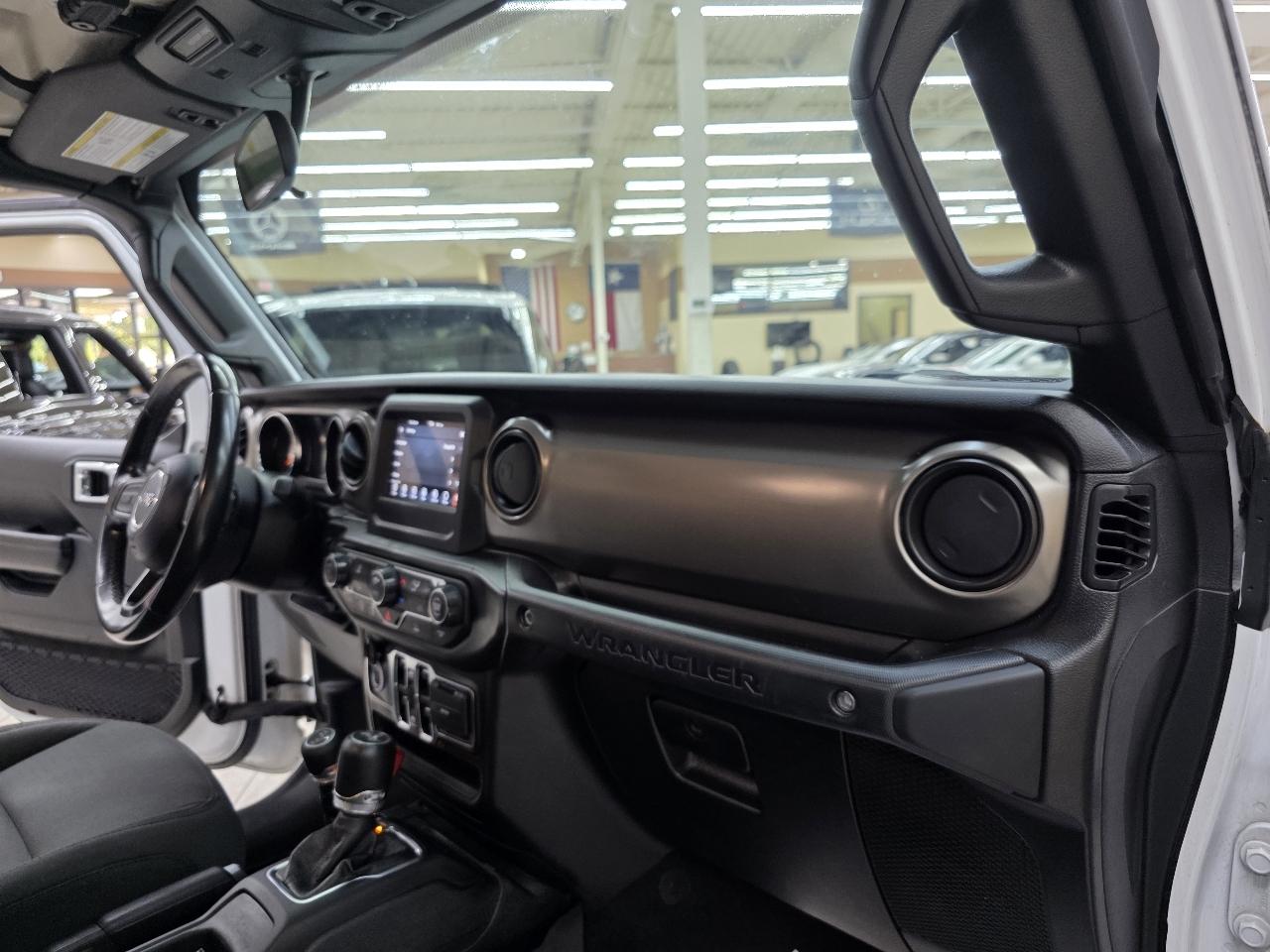 Jeep Wrangler  2021