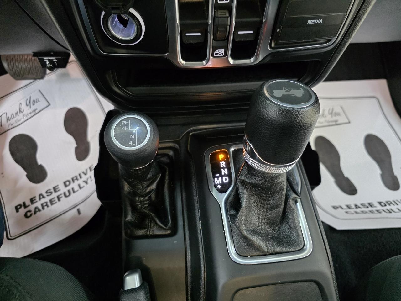 Jeep Wrangler  2021