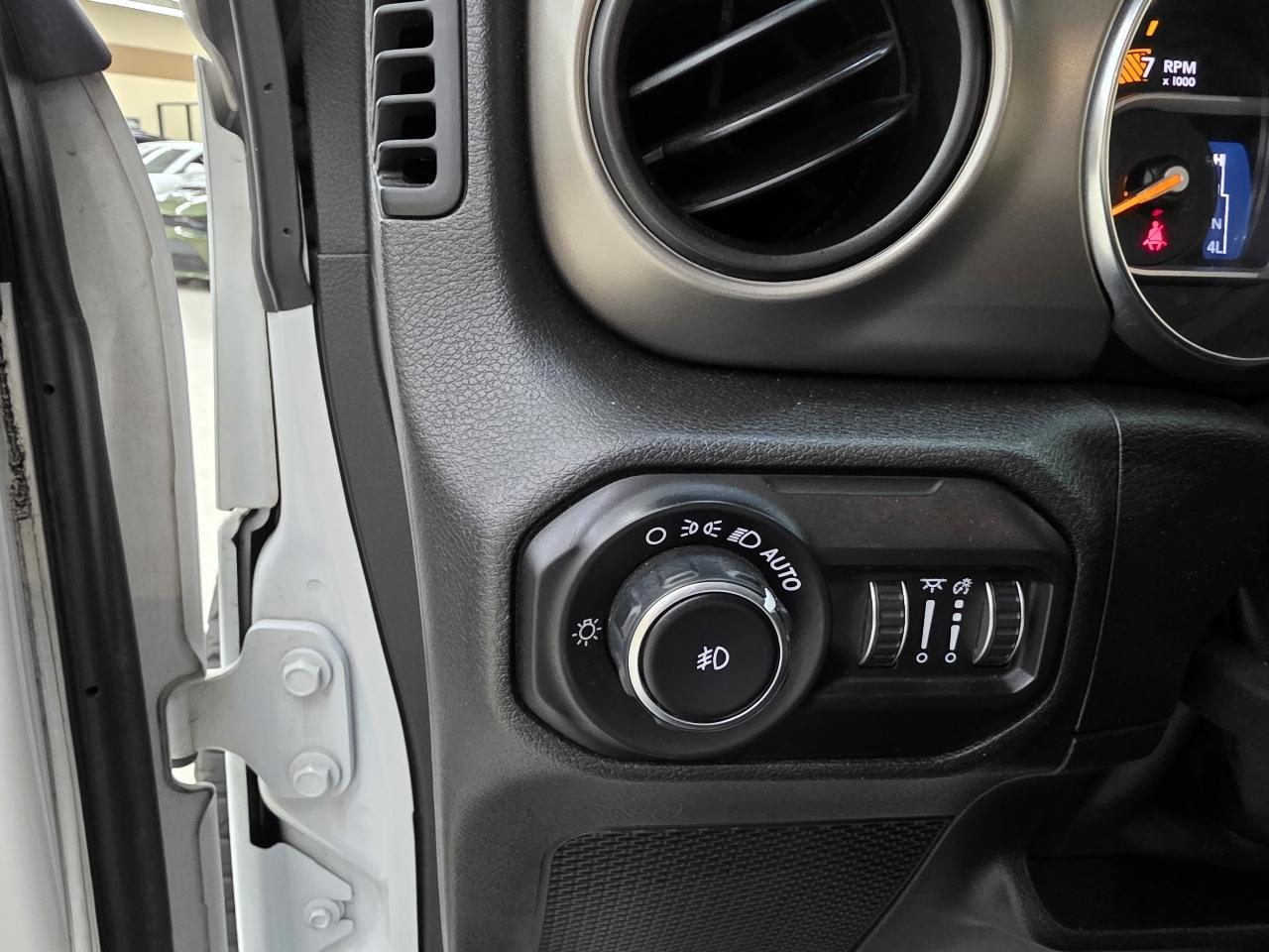 Jeep Wrangler  2021
