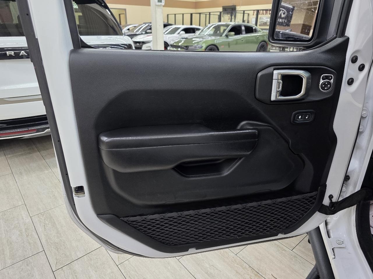 Jeep Wrangler  2021