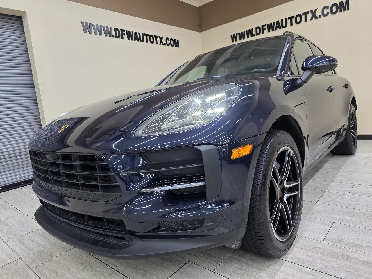 Porsche Macan Base 2021