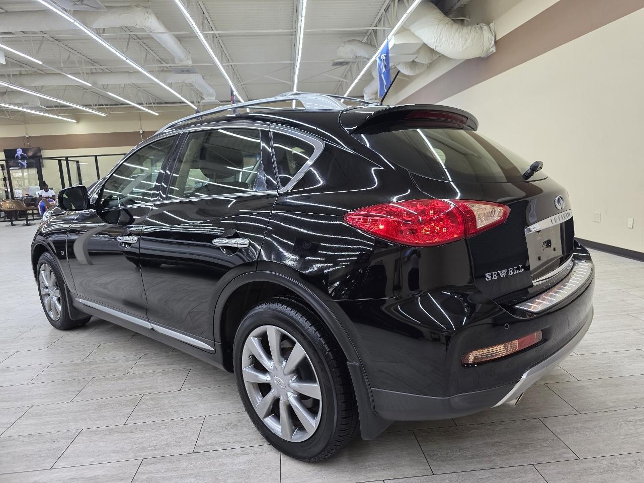 Infiniti QX50 Base RWD 2017