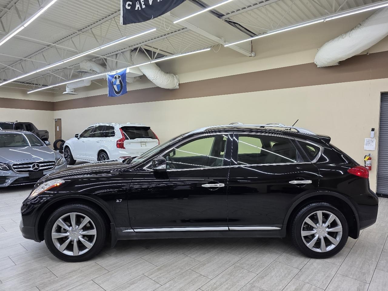 Infiniti QX50 Base RWD 2017