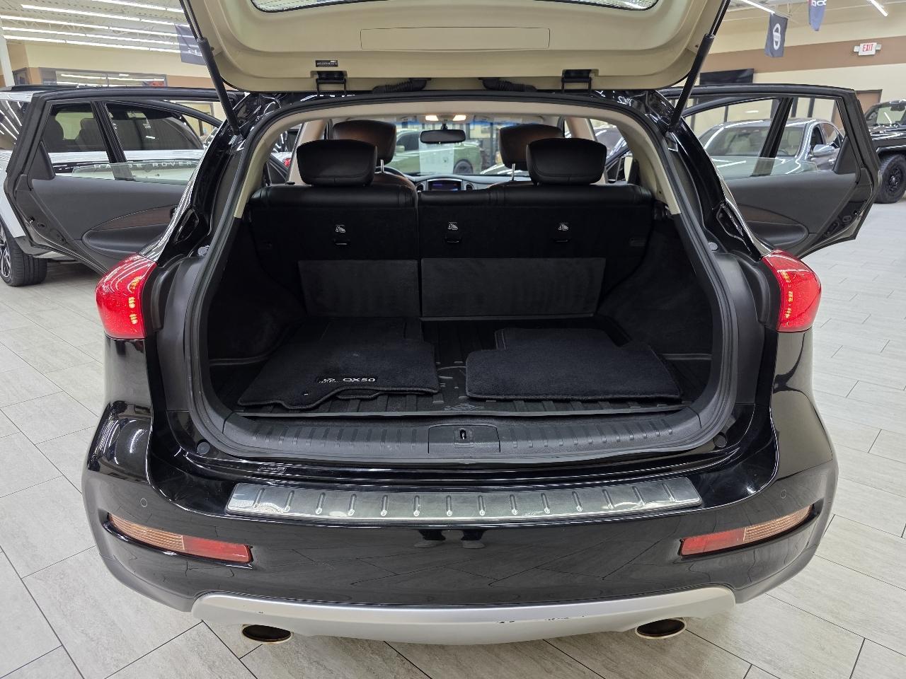Infiniti QX50 Base RWD 2017