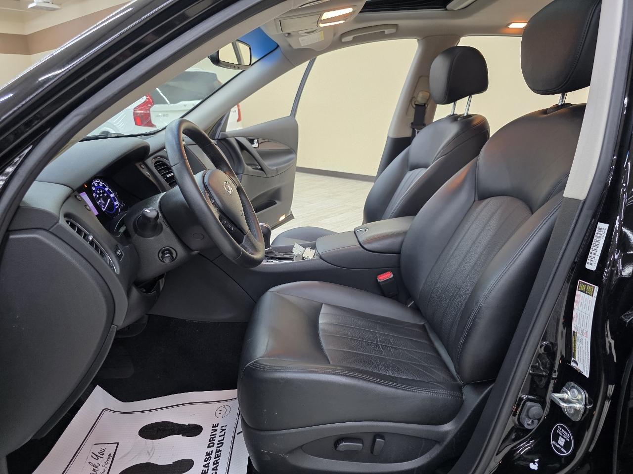 Infiniti QX50 Base RWD 2017