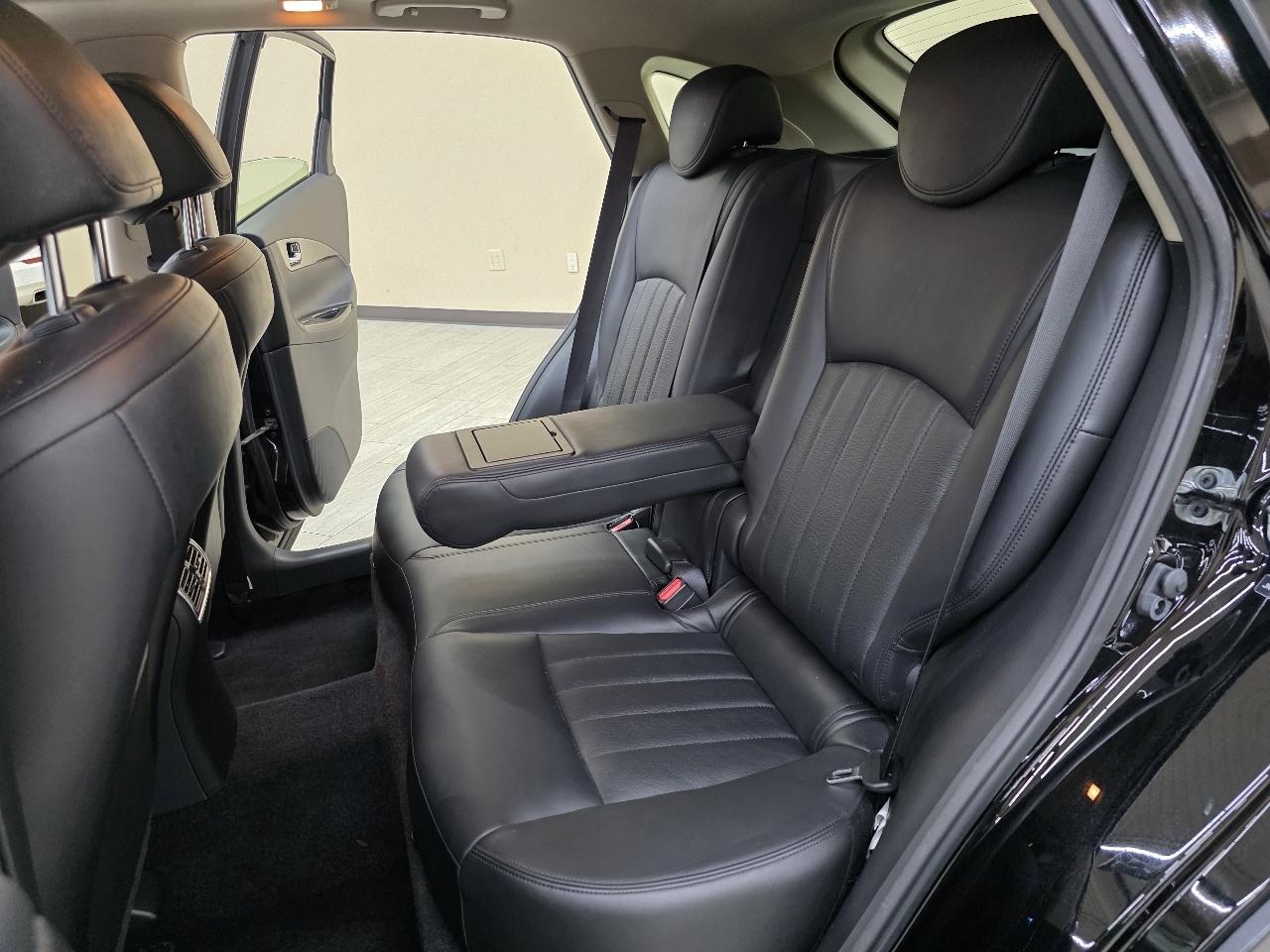 Infiniti QX50 Base RWD 2017