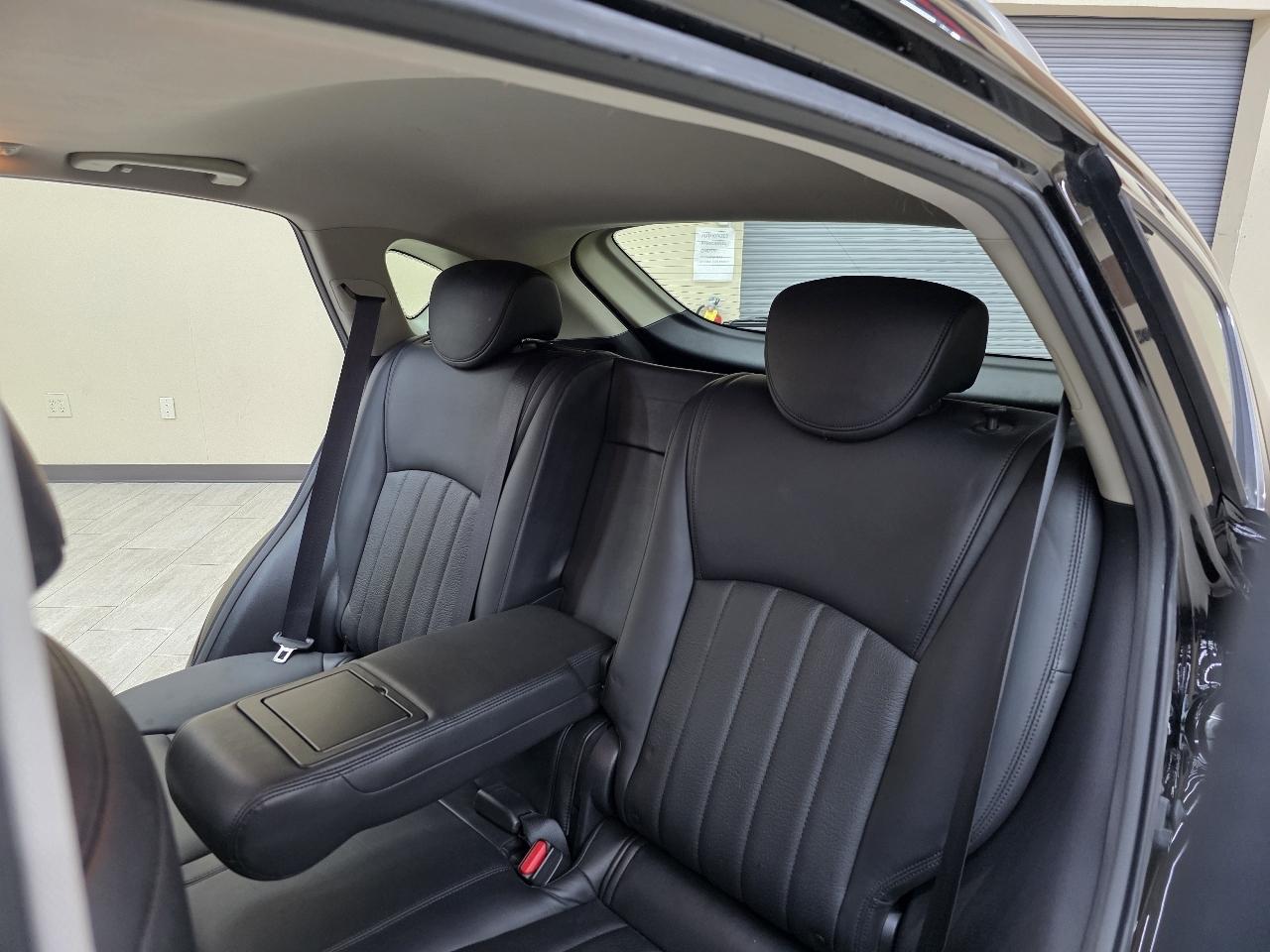 Infiniti QX50 Base RWD 2017