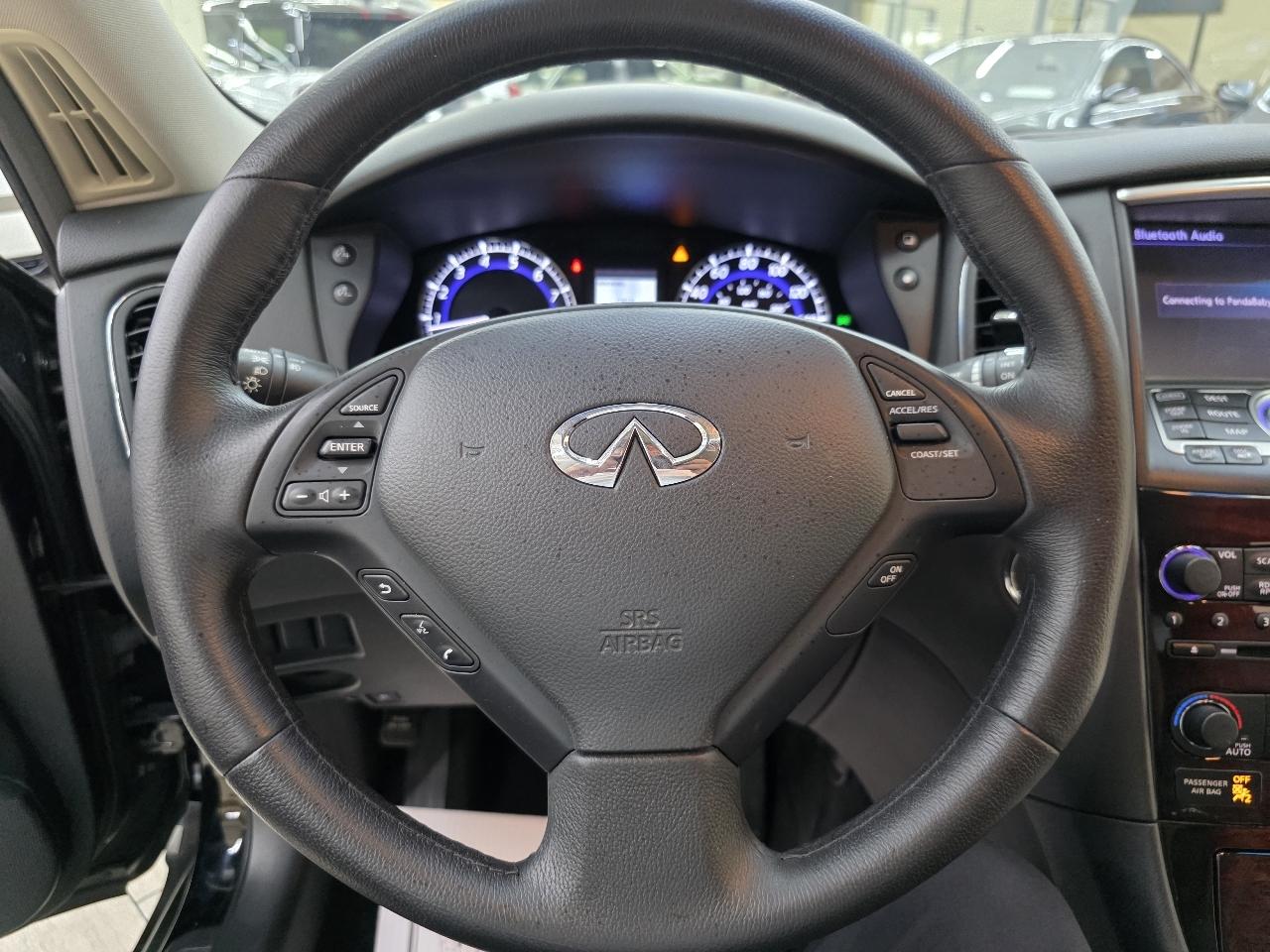 Infiniti QX50 Base RWD 2017
