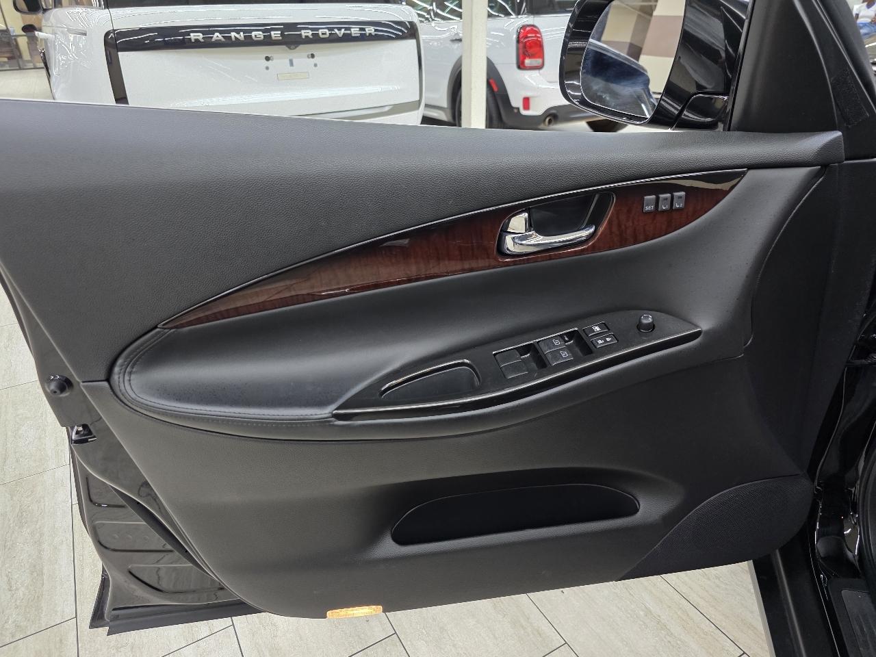 Infiniti QX50 Base RWD 2017