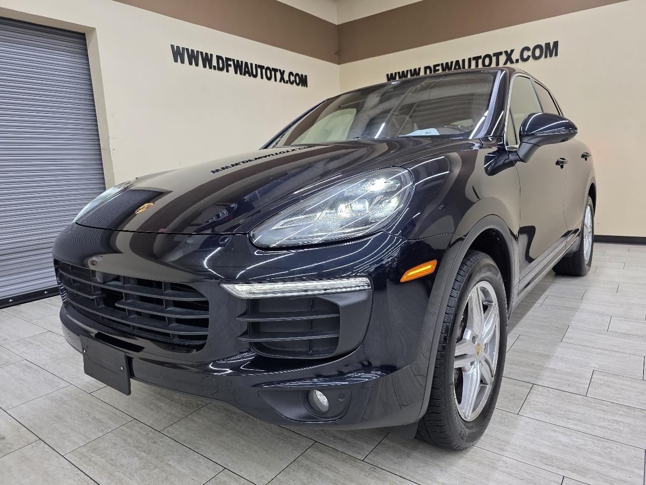 Porsche Cayenne Base 2016