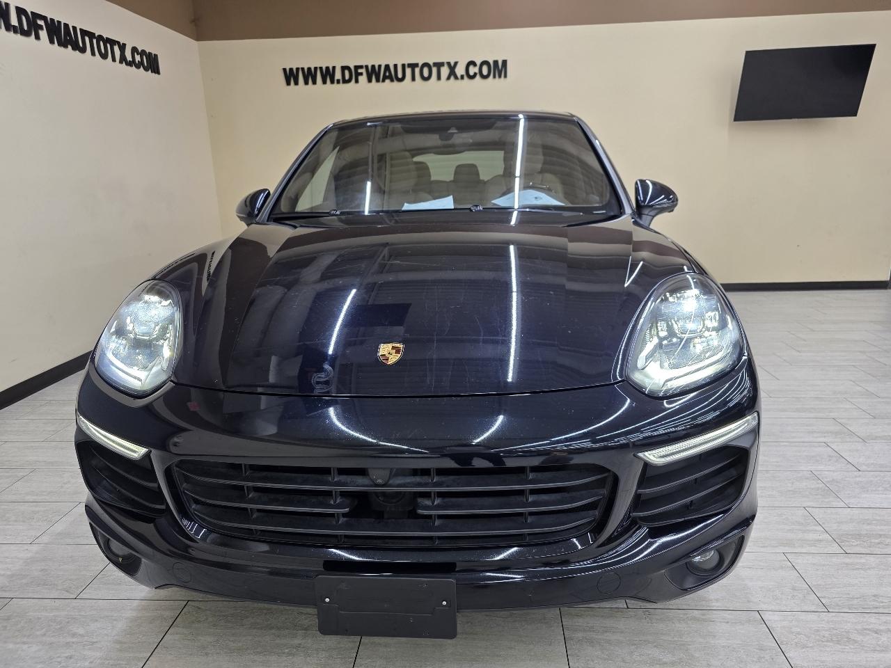 Porsche Cayenne Base 2016