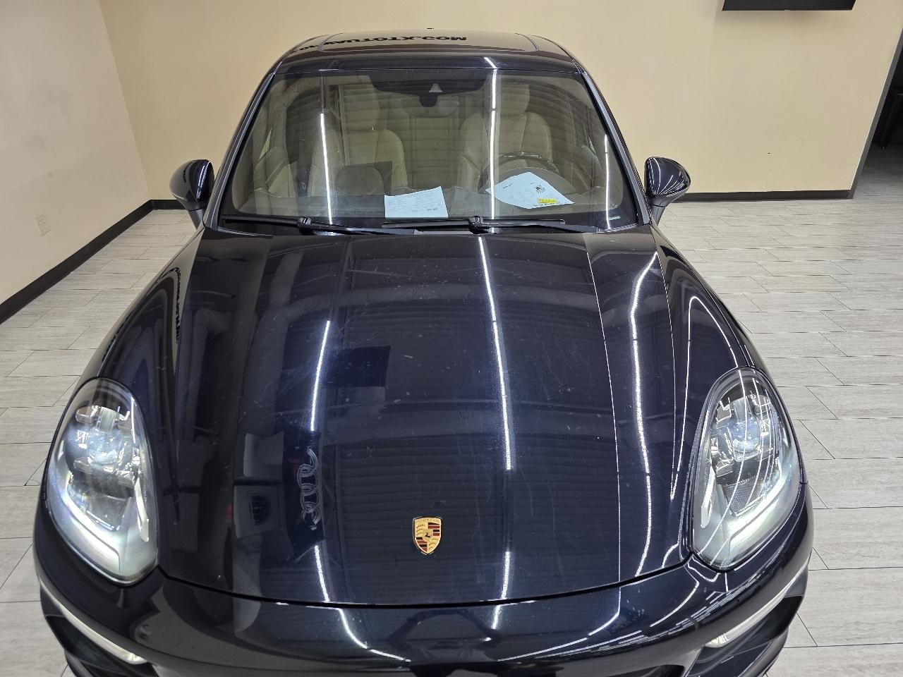 Porsche Cayenne Base 2016
