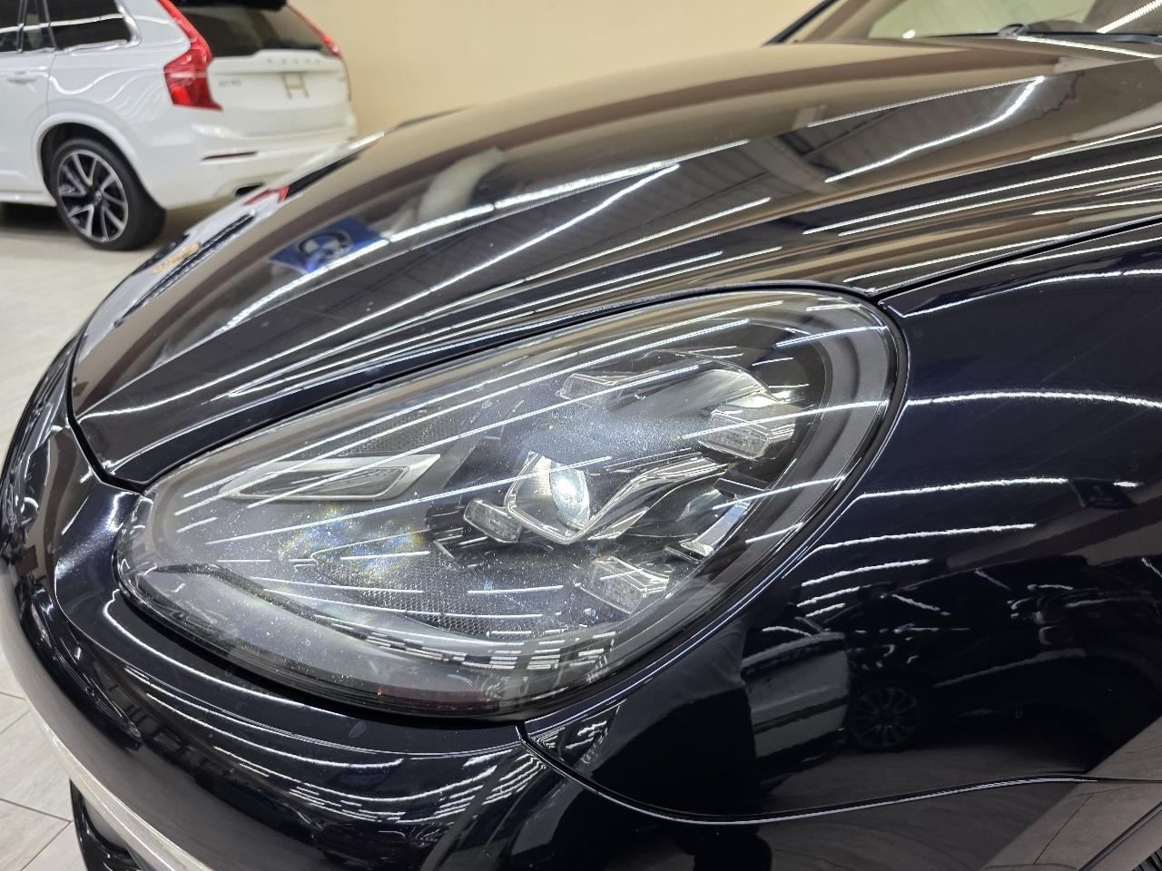 Porsche Cayenne Base 2016
