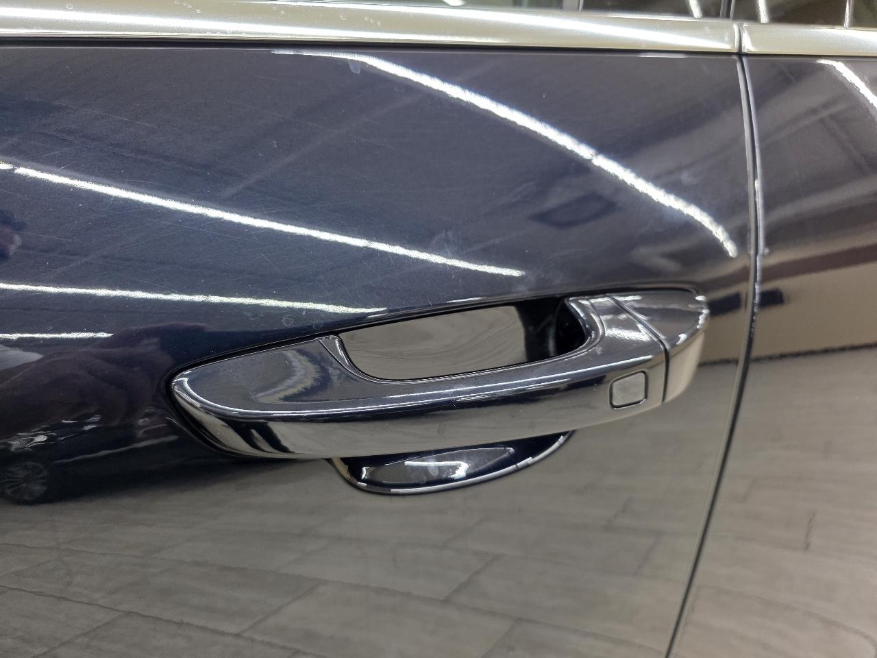 Porsche Cayenne Base 2016