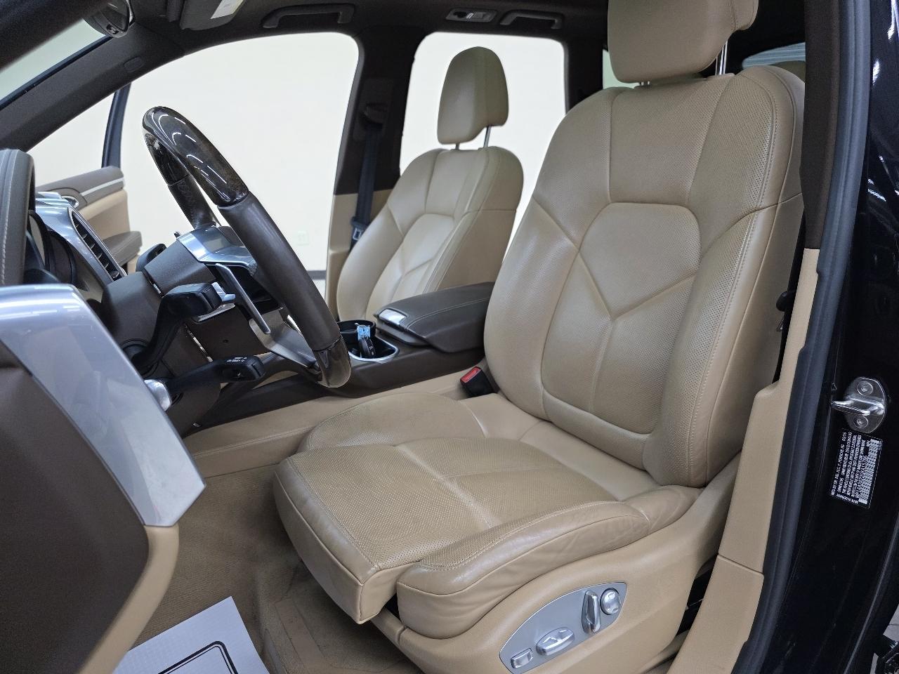 Porsche Cayenne Base 2016