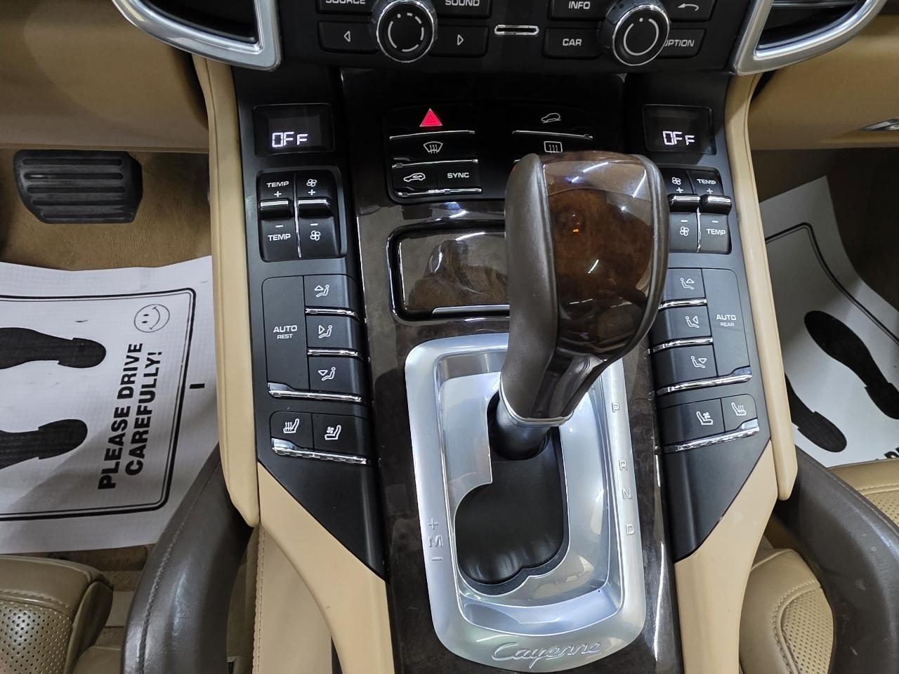 Porsche Cayenne Base 2016