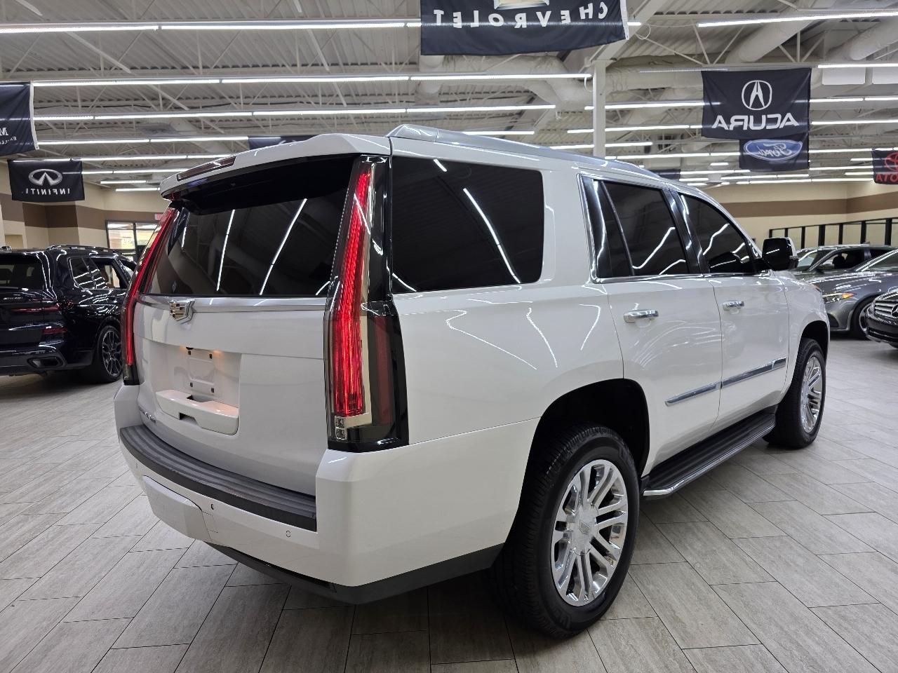 Cadillac Escalade  2016