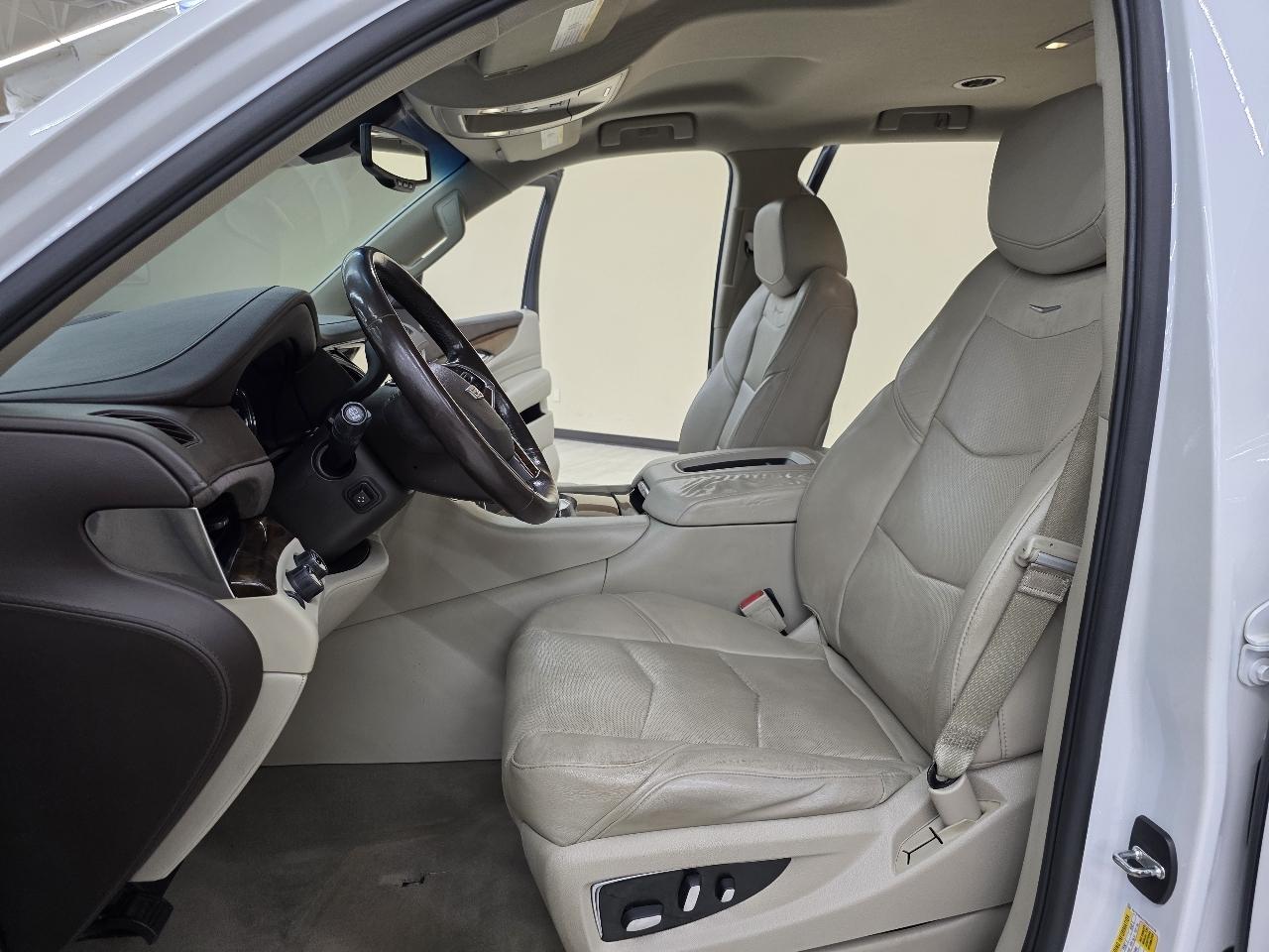 Cadillac Escalade  2016