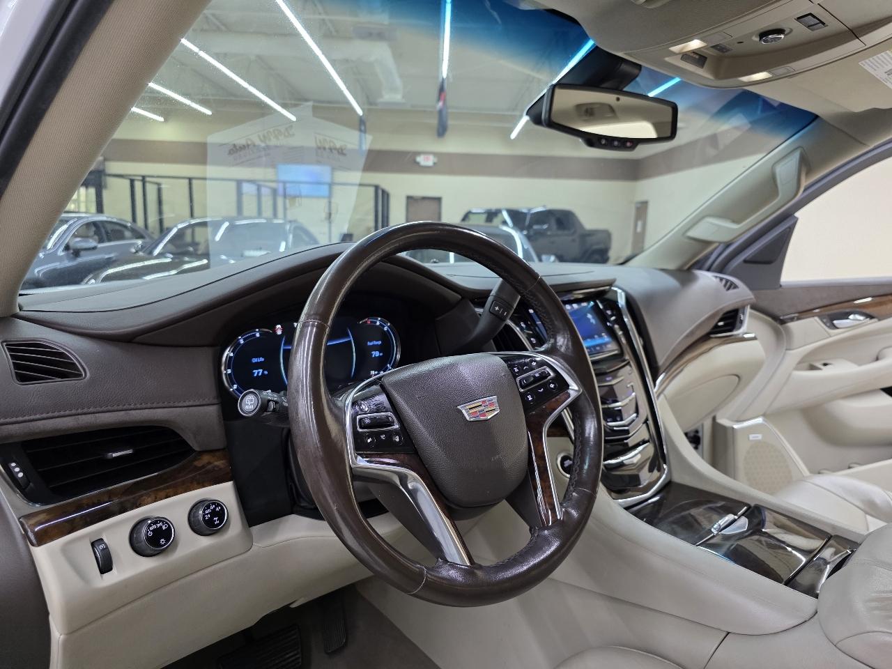 Cadillac Escalade  2016