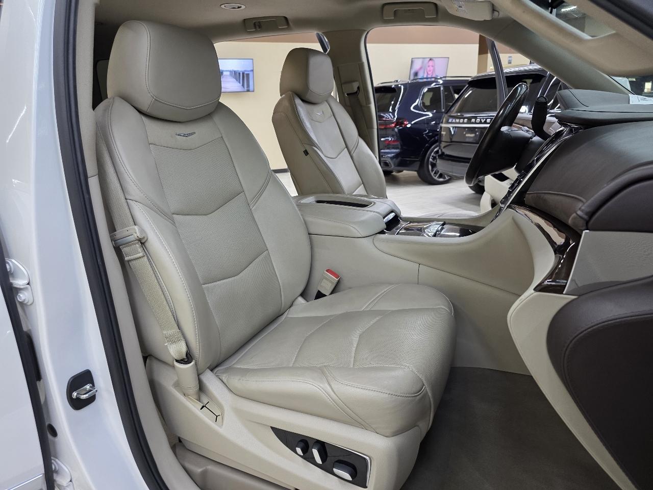 Cadillac Escalade  2016