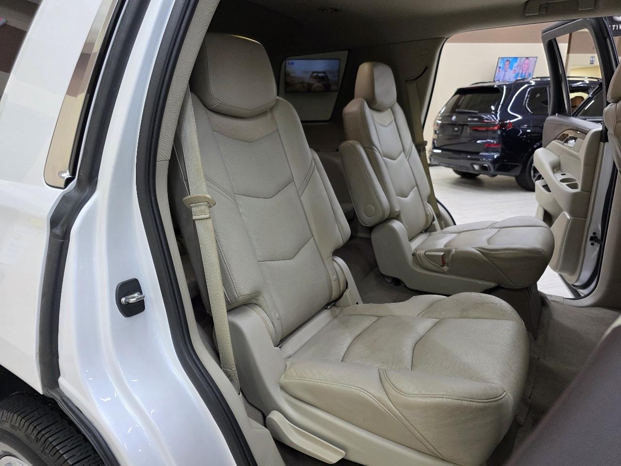 Cadillac Escalade  2016