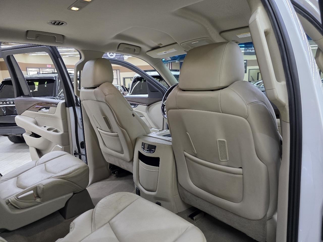Cadillac Escalade  2016