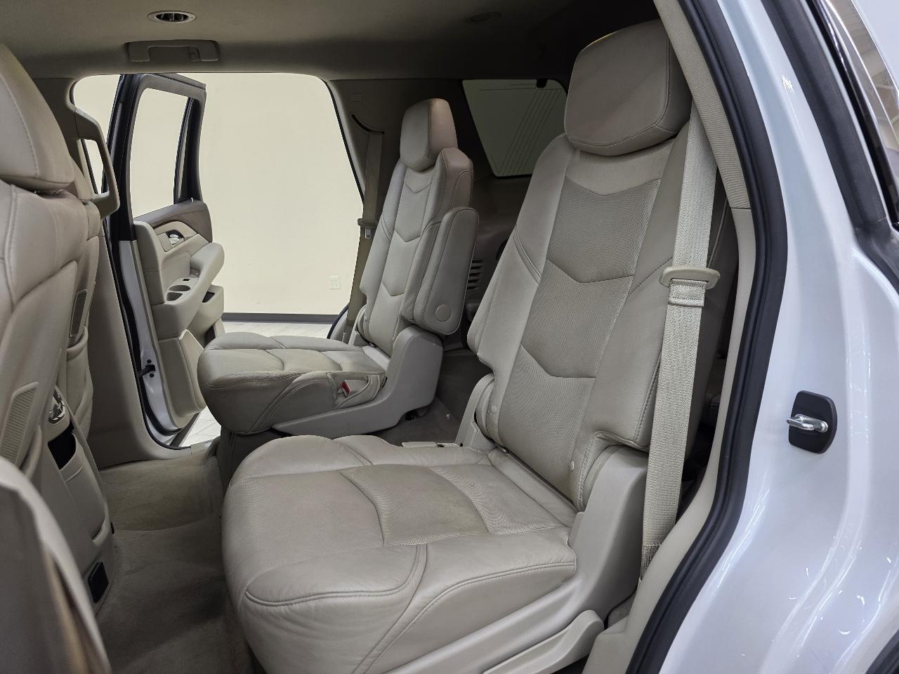 Cadillac Escalade  2016