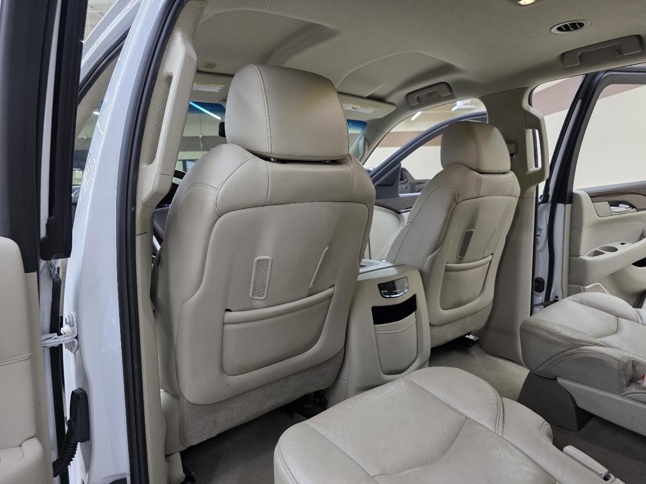 Cadillac Escalade  2016