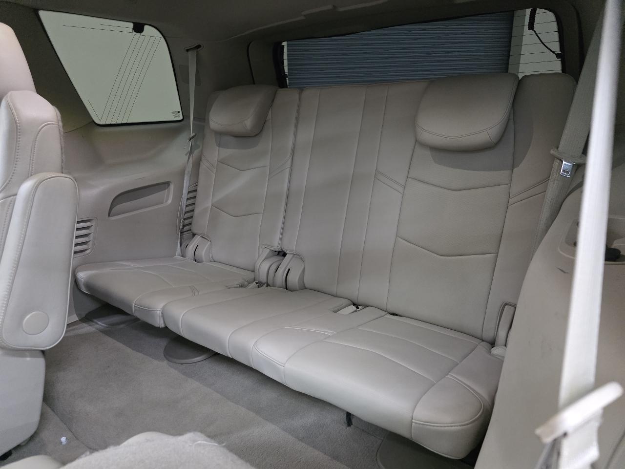 Cadillac Escalade  2016